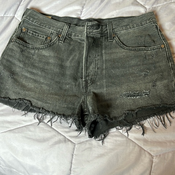Levi’s Shorts - Picture 1 of 3